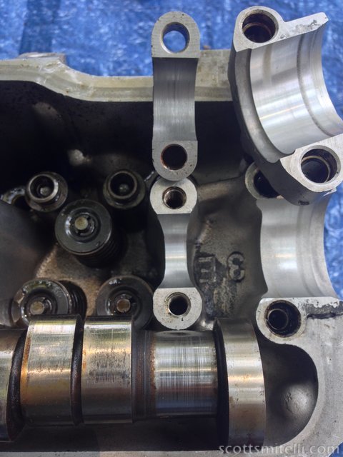 New-Old Camshaft Bearing, Cylinders 4 and Distributor